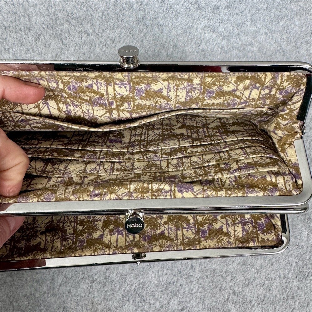 HOBO Lauren Clutch Wallet Womens Small Metallic Gold Kisslock Zip Pocket - Picture 6 of 13